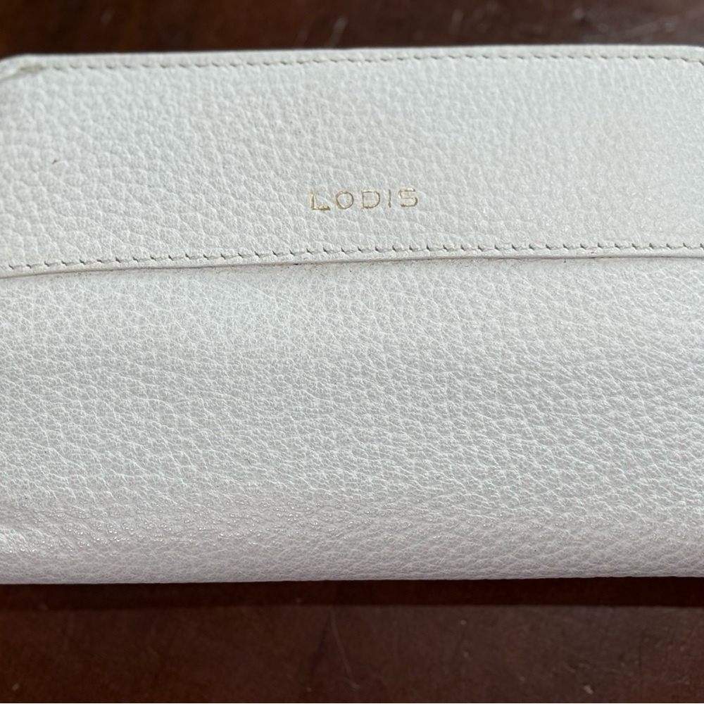 Lodis White Leather Women's Wallet.